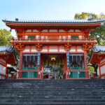 京都市東山の八坂神社西楼門