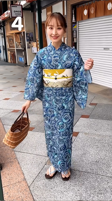 ④個性的な浴衣に物語を描いた半巾帯